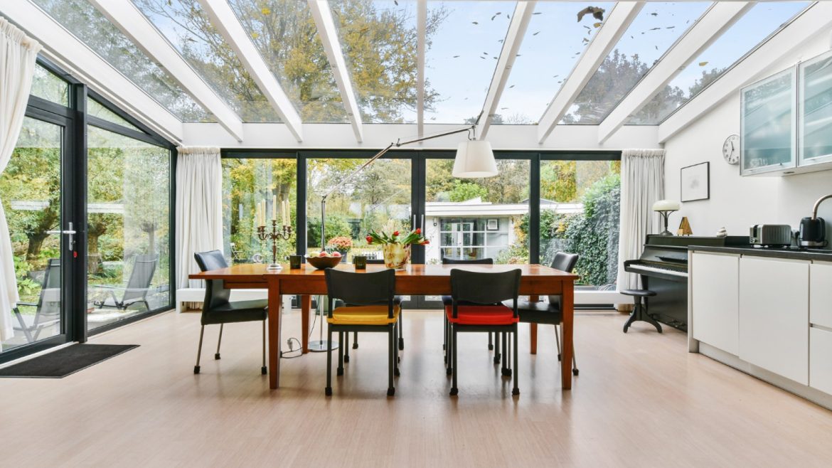 Faire installer une véranda à Orsay : conseils et inspirations pour un projet sur mesure